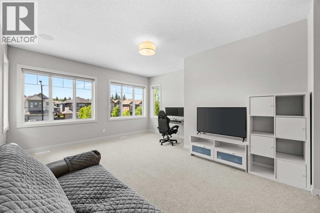 338 Shawnee Boulevard SW, Calgary, Alberta  T2Y 0P4 - Photo 16 - A2319279