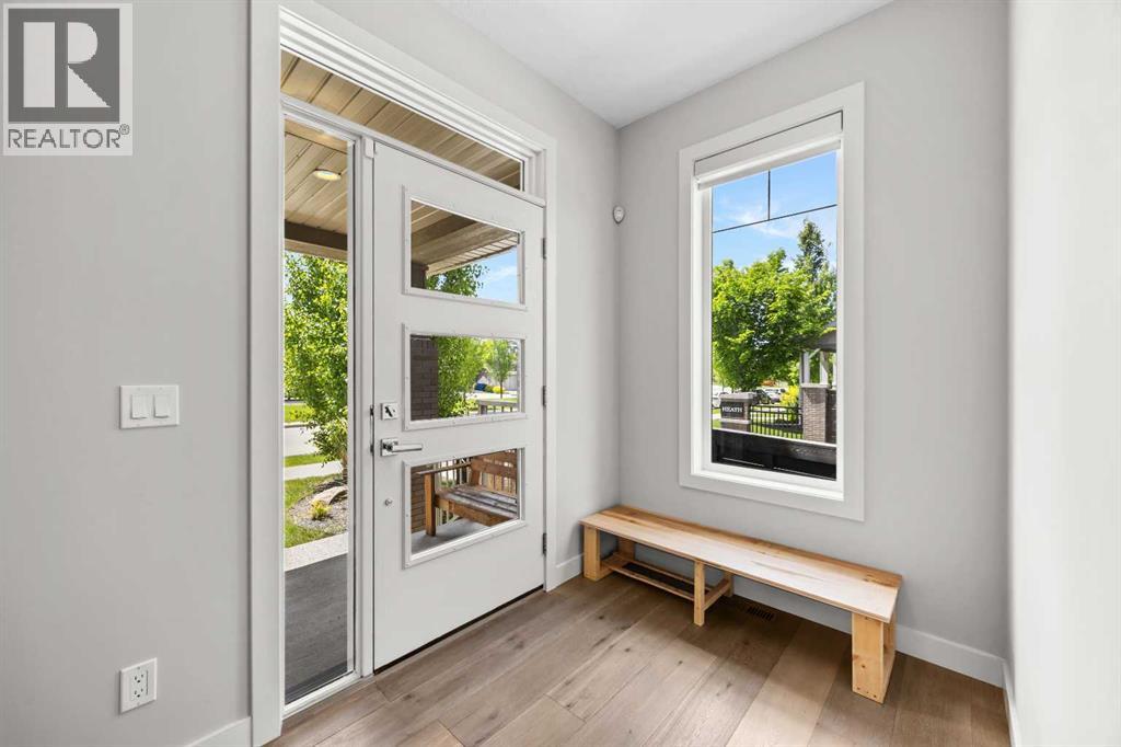 338 Shawnee Boulevard SW, Calgary, Alberta  T2Y 0P4 - Photo 4 - A2319279