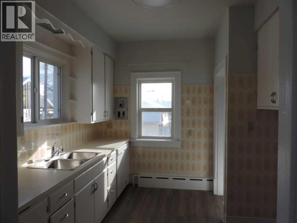 701 Geikie Street, Jasper, Alberta  T0E 1E0 - Photo 6 - A2287853