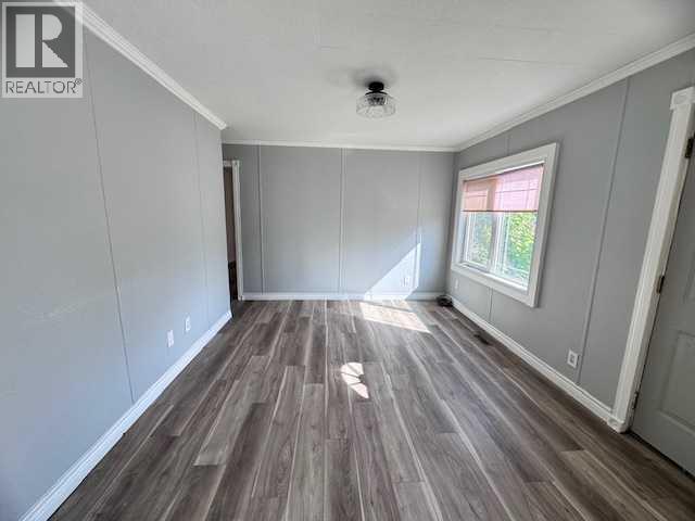 208 1 Street W, Lashburn, Saskatchewan  S0M 1M0 - Photo 11 - A2328406