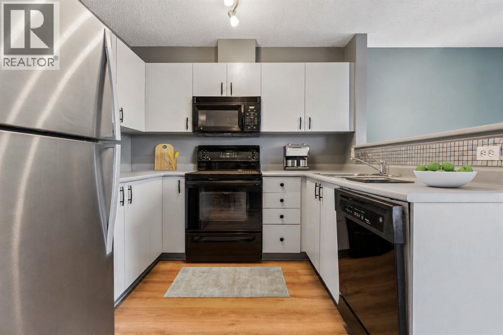 702, 760 Railway Gate Sw, Airdrie, Alberta  T4B 3C5 - Photo 5 - A2330016