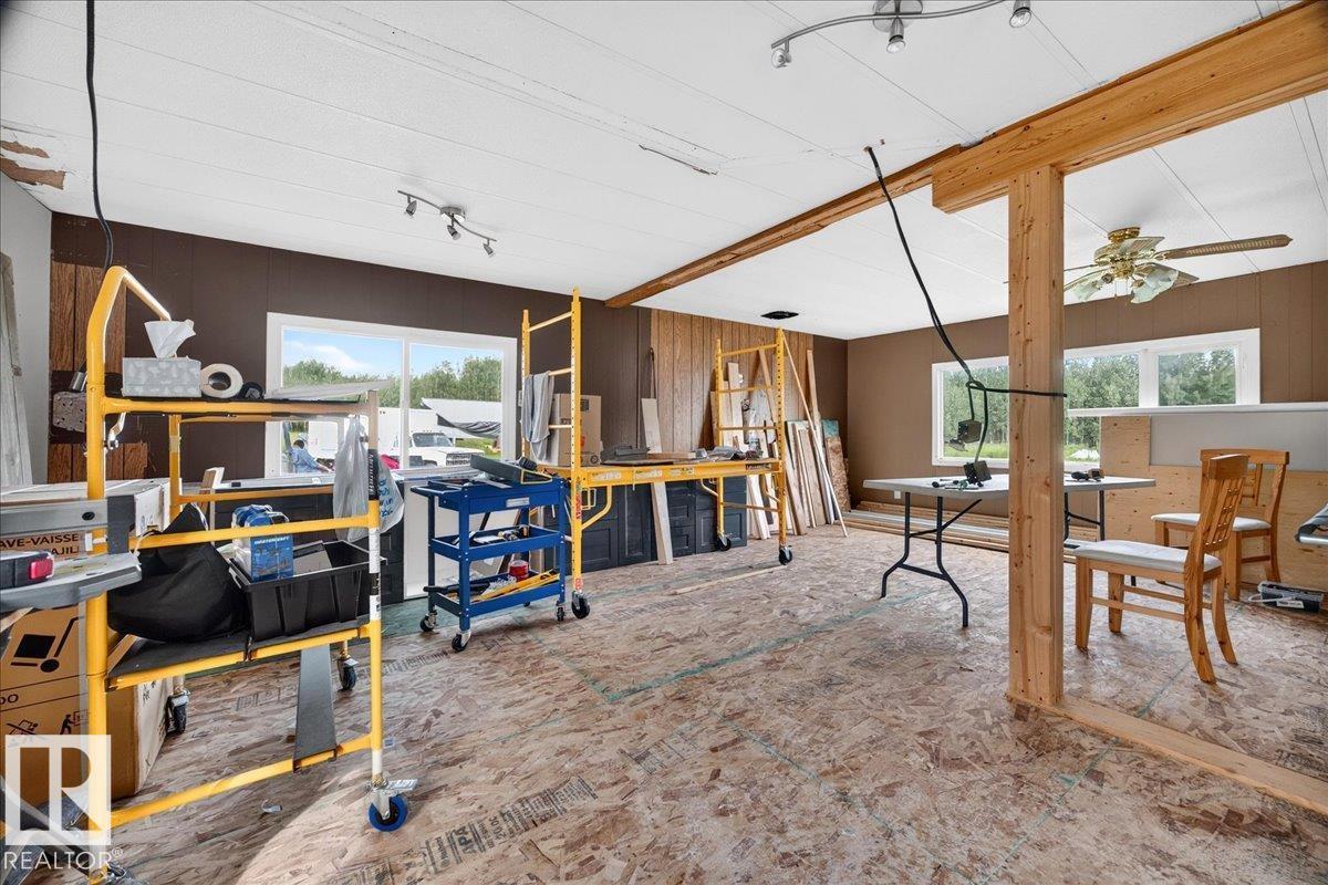 57008 RGE ROAD 10