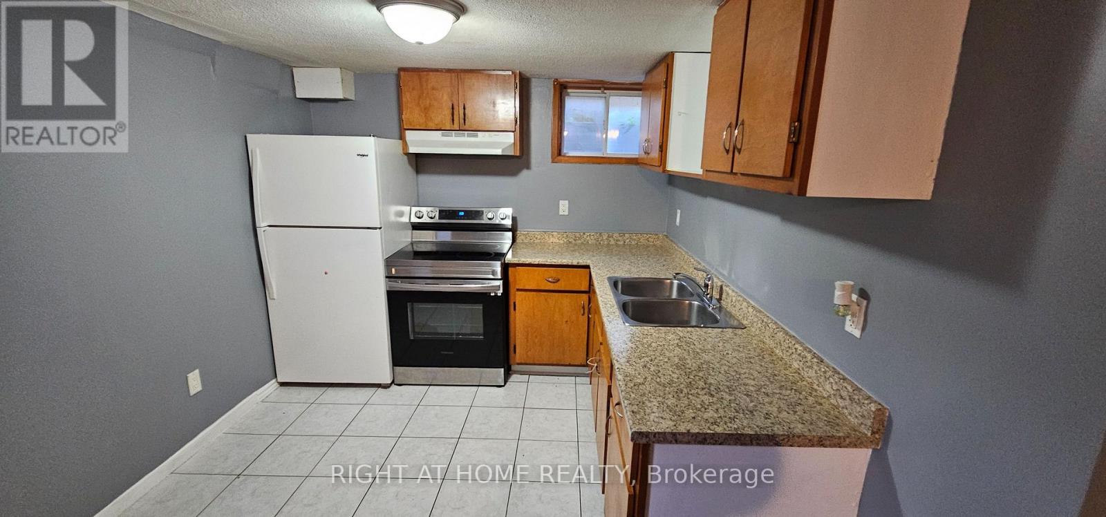 Bsmt - 163 Mcmurchy Avenue S, Brampton, Ontario  L6X 1Z2 - Photo 3 - W13580878