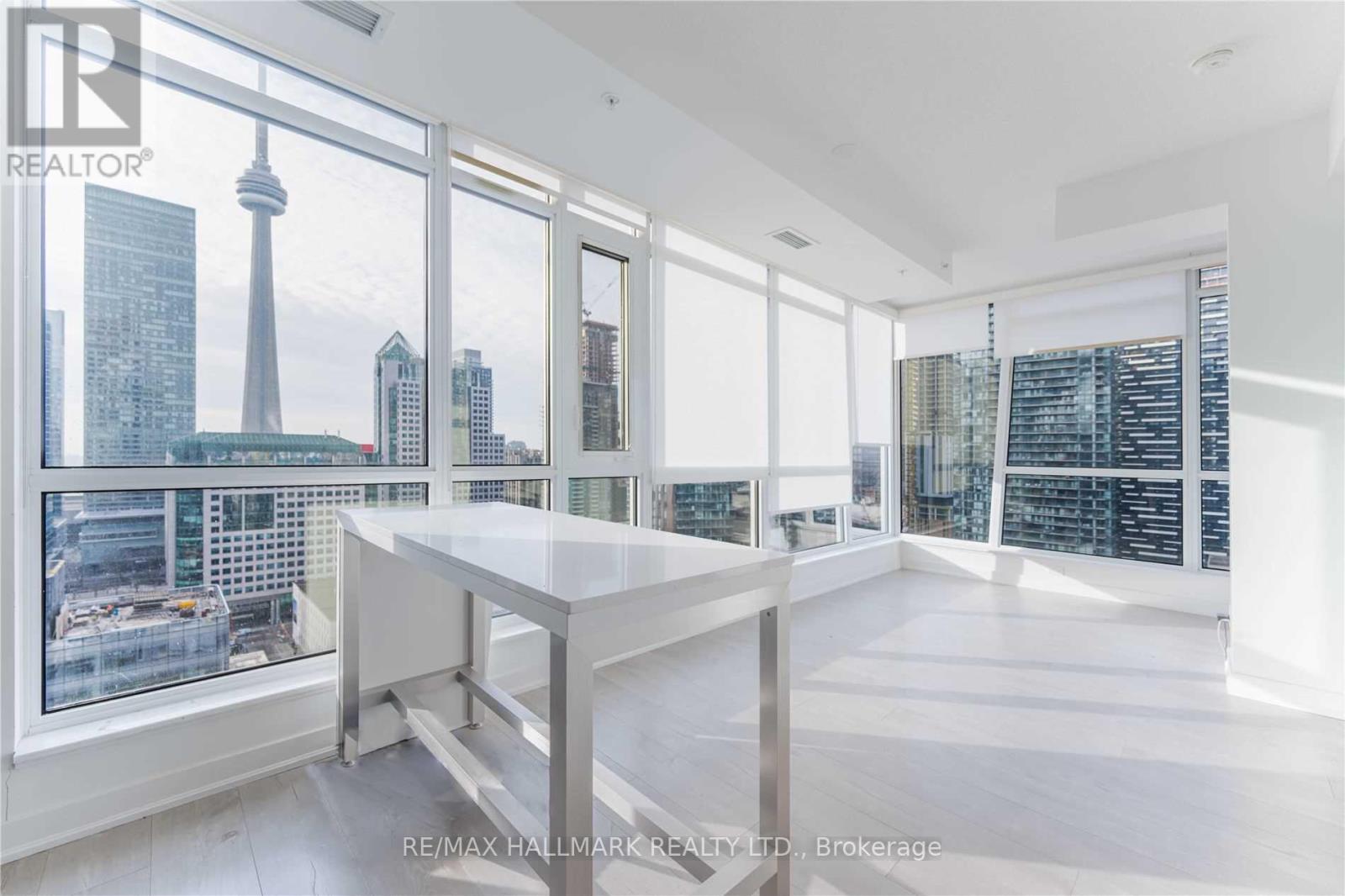 2107 - 30 Nelson Street, Toronto, Ontario  M5V 0H5 - Photo 3 - C13665082
