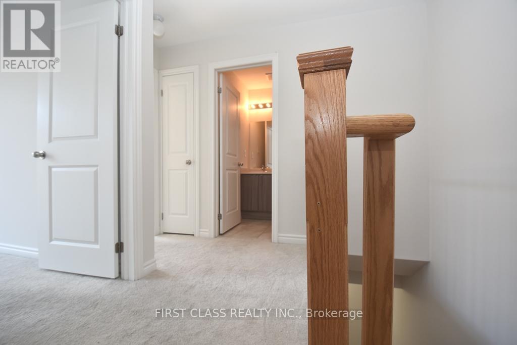 2530 Boston Glen, Pickering, Ontario L1V 2P8 - Photo 10 - E13665062