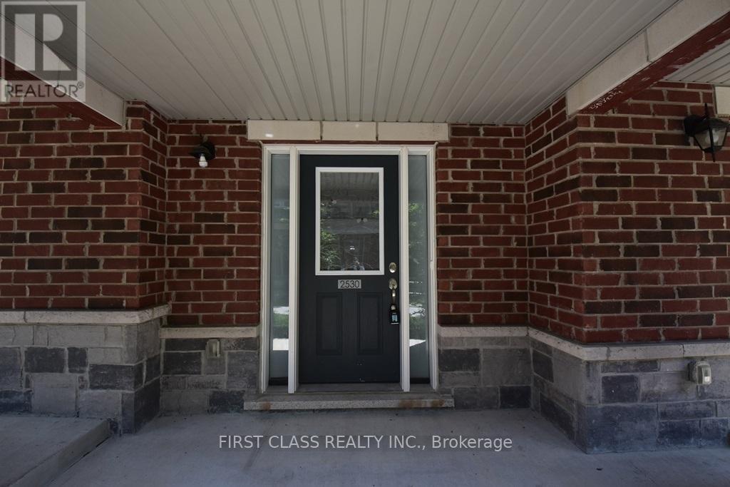 2530 Boston Glen, Pickering, Ontario L1V 2P8 - Photo 2 - E13665062