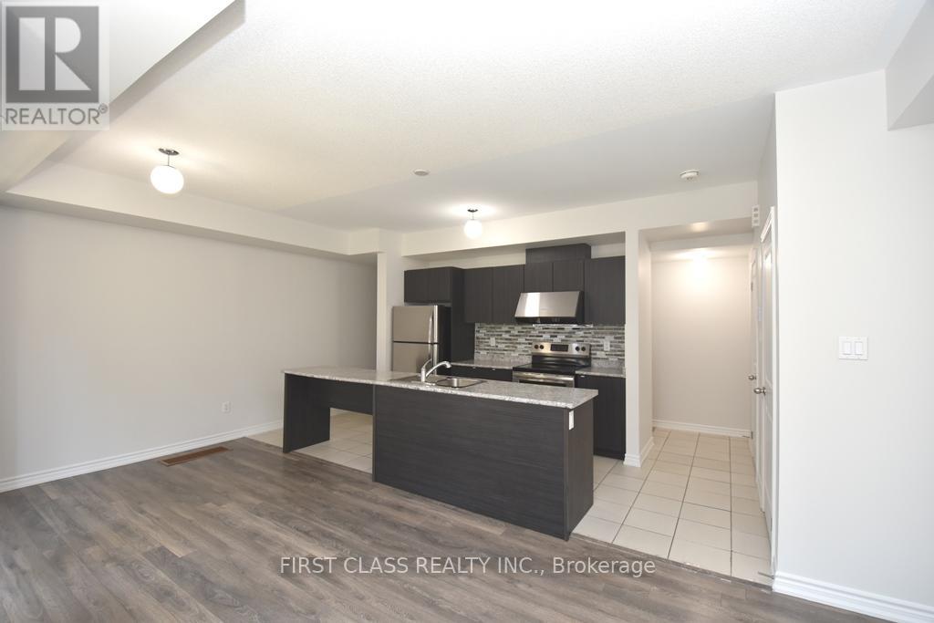 2530 Boston Glen, Pickering, Ontario L1V 2P8 - Photo 4 - E13665062
