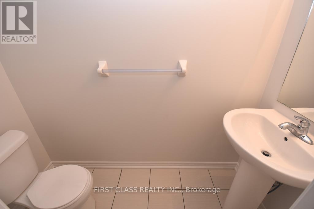 2530 Boston Glen, Pickering, Ontario L1V 2P8 - Photo 8 - E13665062