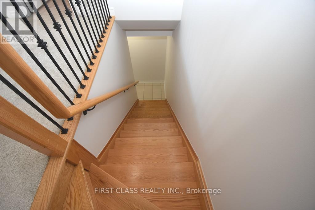 2530 Boston Glen, Pickering, Ontario L1V 2P8 - Photo 9 - E13665062