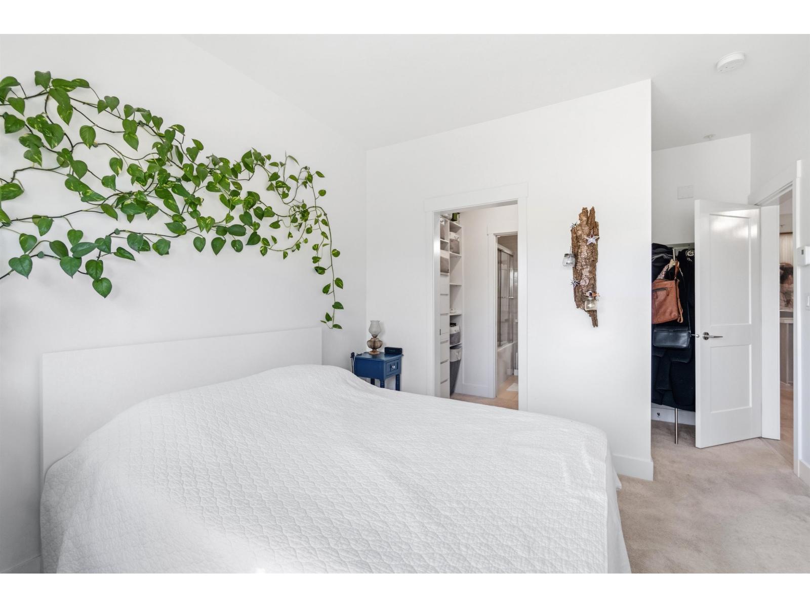 313 14022 North Bluff Road, White Rock, British Columbia  V4B 0B7 - Photo 12 - R3154755