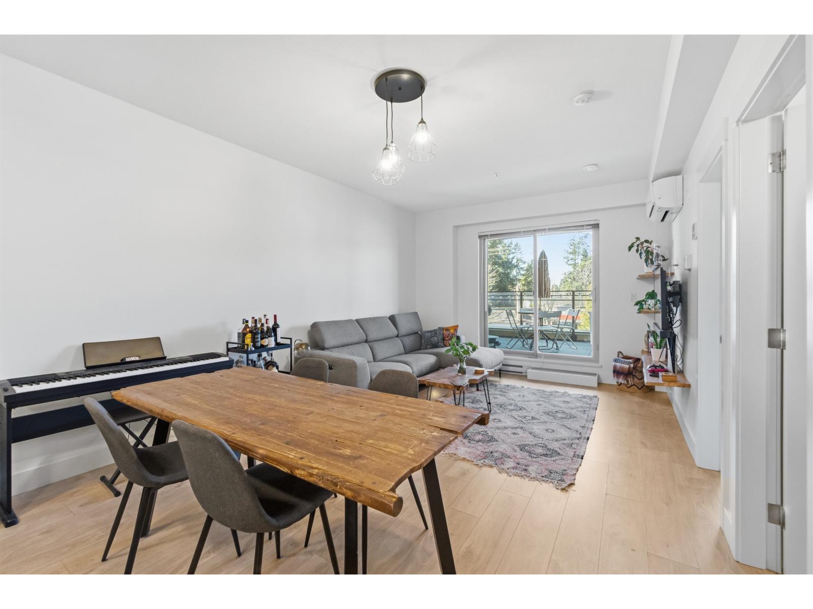 313 14022 North Bluff Road, White Rock, British Columbia  V4B 0B7 - Photo 6 - R3154755