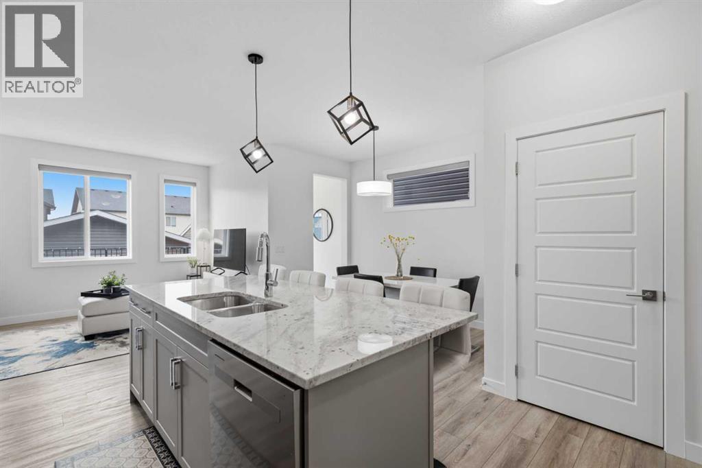 144 Amblehurst Green NW, Calgary, Alberta  T3P 1W8 - Photo 15 - A2335778