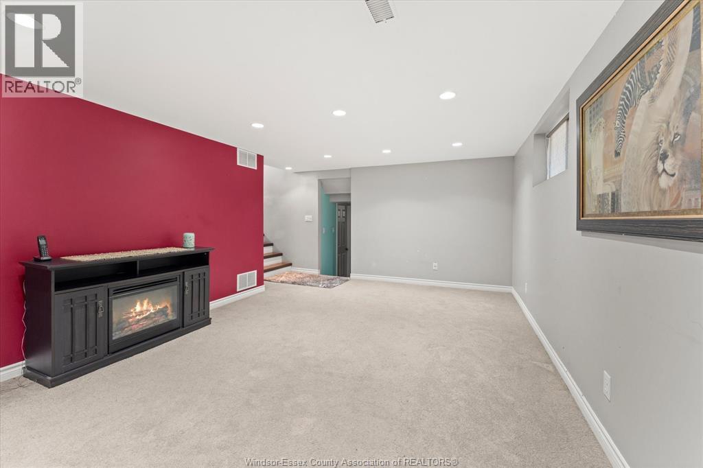 4235 Mitchell Crescent, Windsor, Ontario  N9G 2G1 - Photo 18 - 26019015