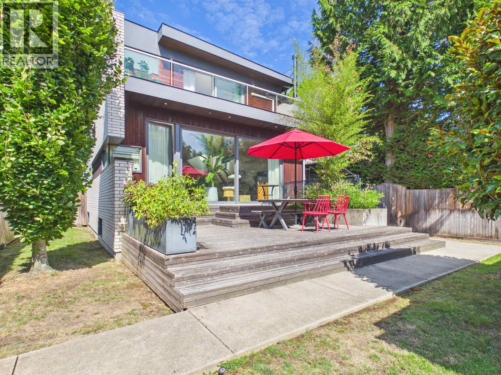 2996 W 11th Avenue, Vancouver, British Columbia V6K 2M3 - Photo 3 - R3154687