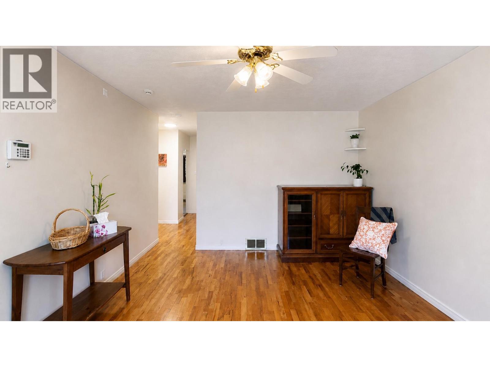 4458 Skeena Street, Vancouver, British Columbia  V5R 2L9 - Photo 10 - R3154907
