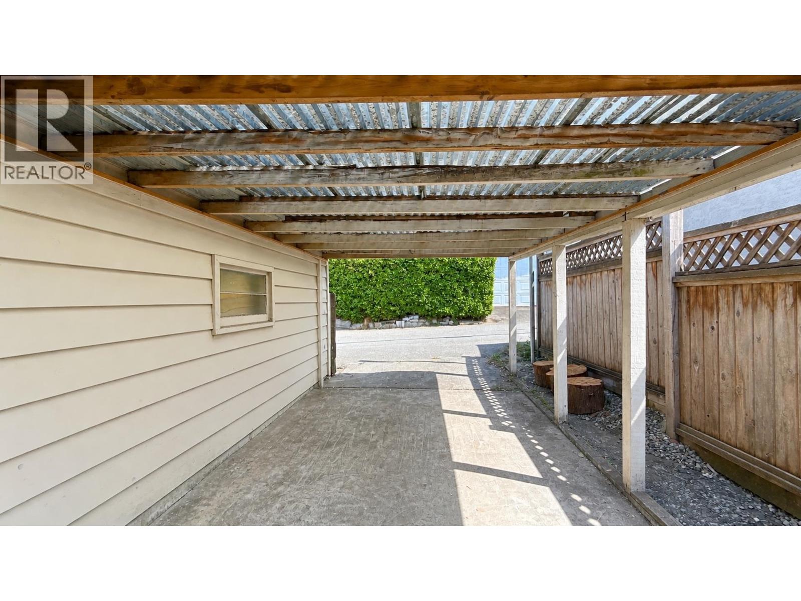4458 Skeena Street, Vancouver, British Columbia  V5R 2L9 - Photo 37 - R3154907