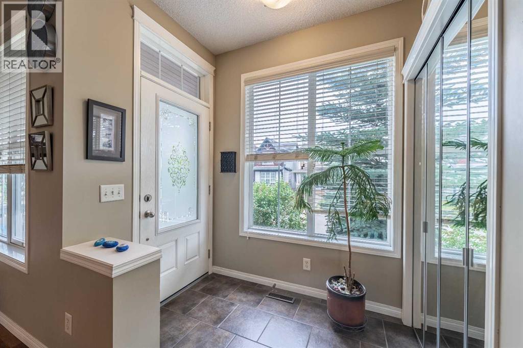 57 Auburn Bay View Se, Calgary, Alberta  T3M 0C8 - Photo 3 - A2334795