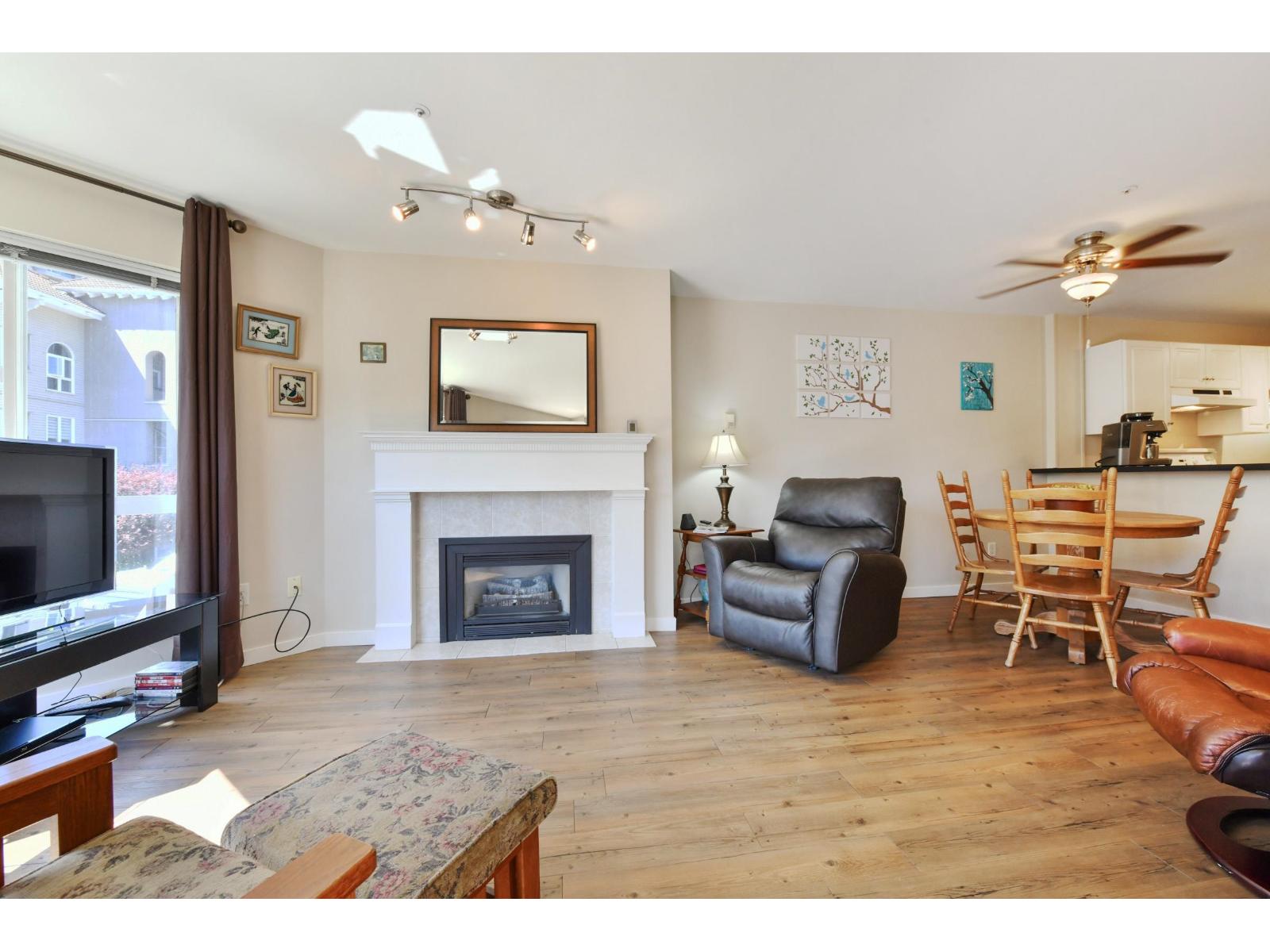 303 3174 Gladwin Road, Abbotsford, British Columbia  V2T 5T5 - Photo 10 - R3154767