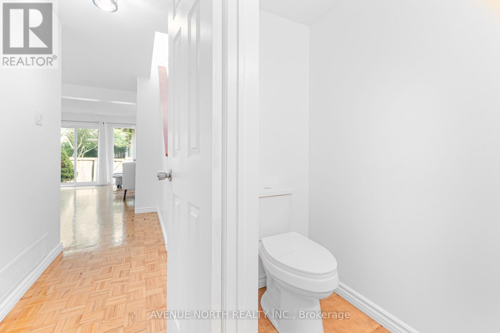- - 104 Bannerhill Private, Ottawa, Ontario  K1V 0T3 - Photo 4 - X13665166