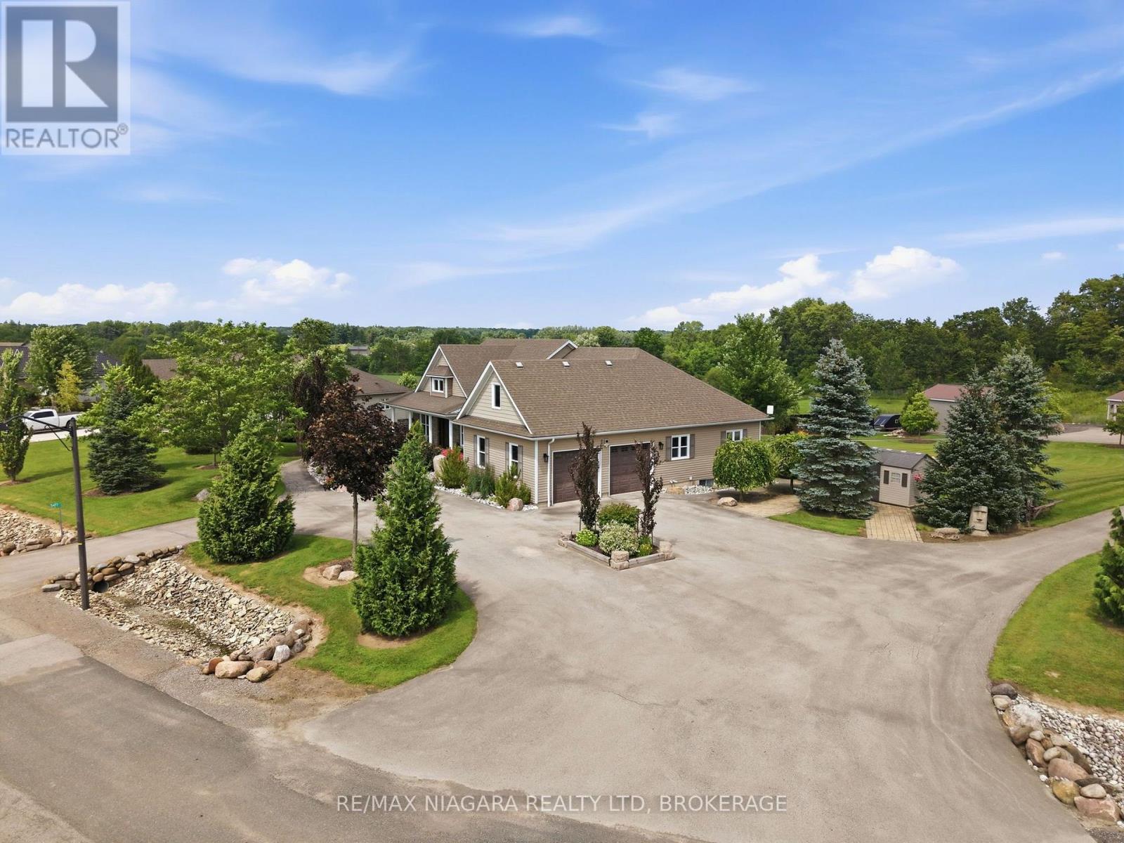 5477 Attema Crescent, West Lincoln, Ontario  L0R 1Y0 - Photo 2 - X13665120