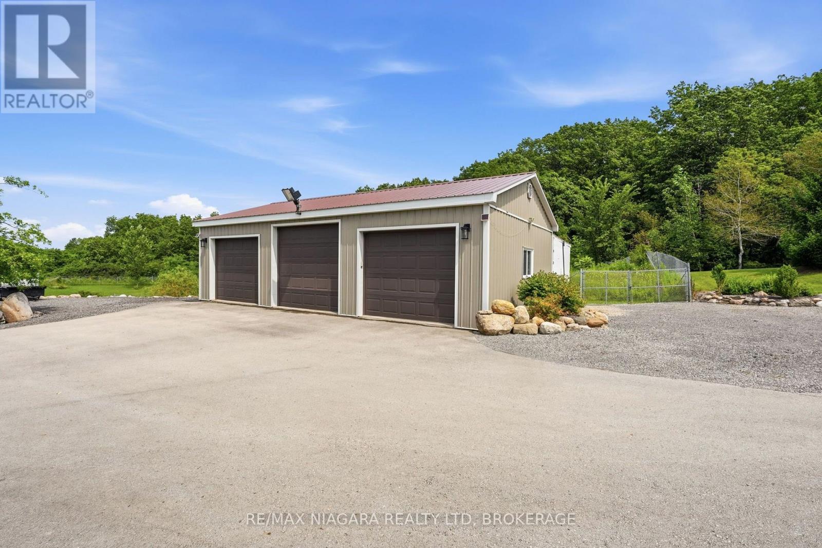 5477 Attema Crescent, West Lincoln, Ontario  L0R 1Y0 - Photo 36 - X13665120