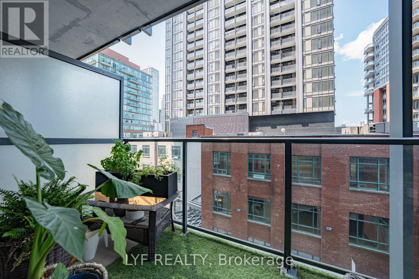 402 - 105 George Street, Toronto, Ontario  M5A 0L4 - Photo 4 - C13665112