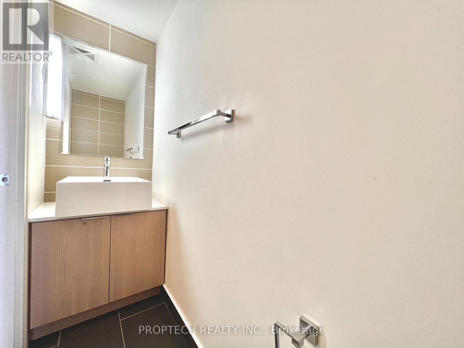 509 - 5 Hanna Avenue, Toronto, Ontario M6K 0B3 - Photo 10 - C13665146