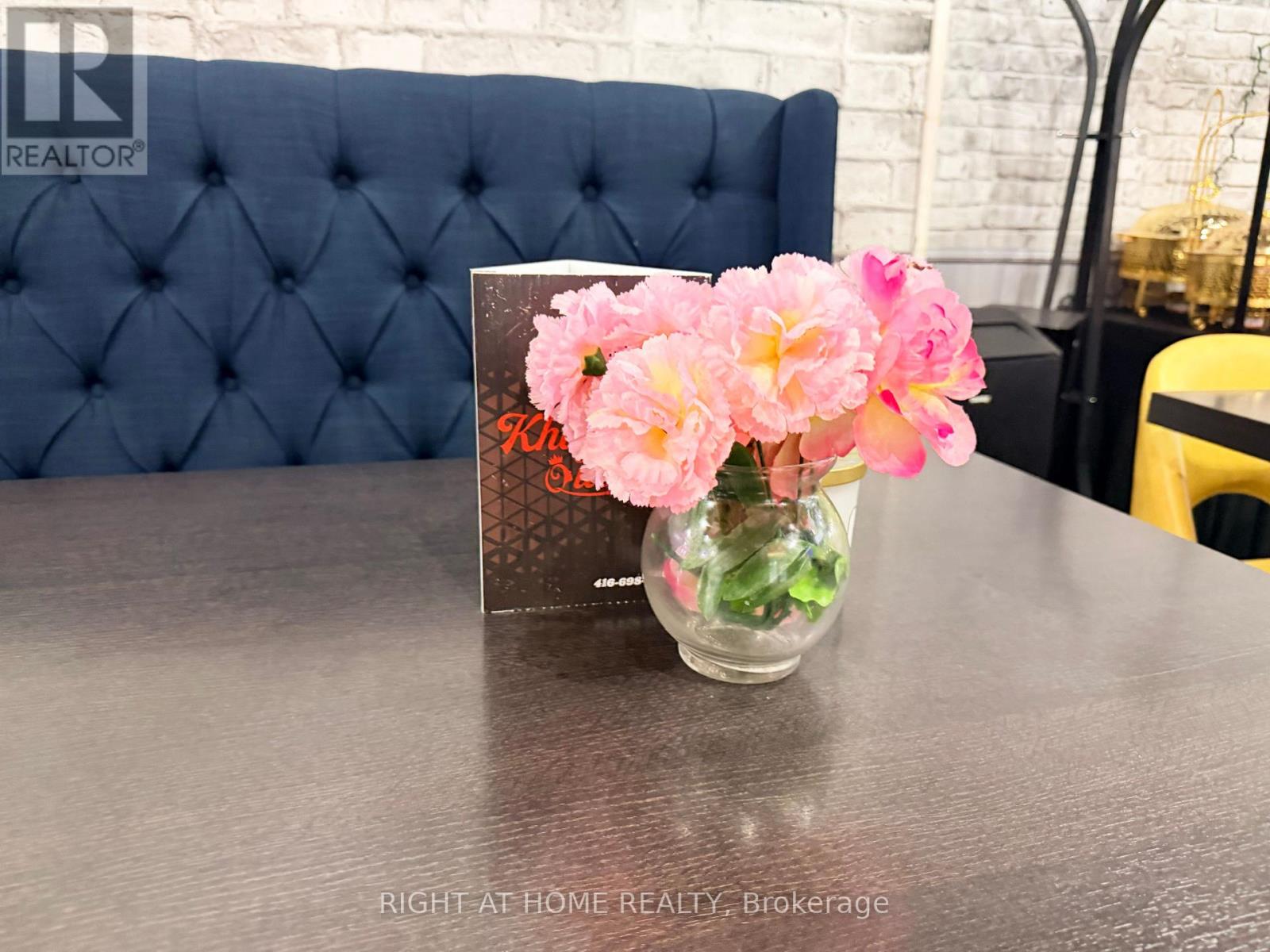 2891 Danforth Avenue, Toronto, Ontario  M4C 1M1 - Photo 11 - E13665130