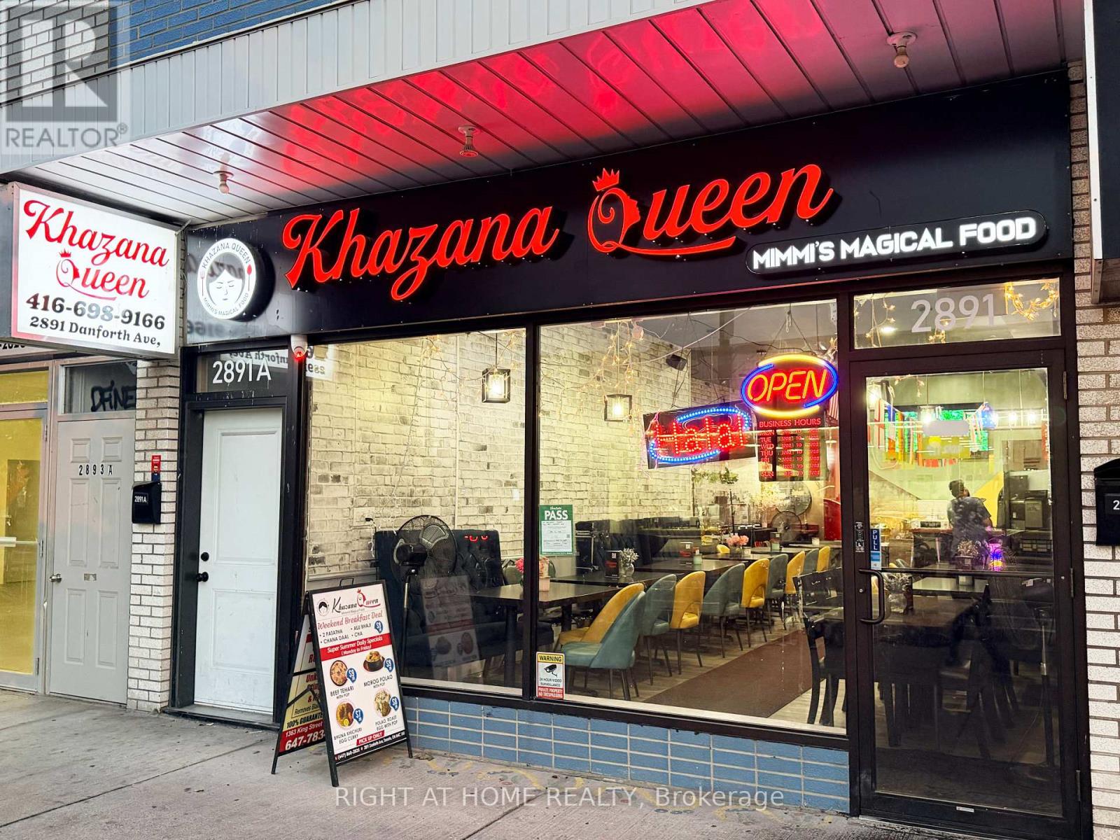 2891 Danforth Avenue, Toronto, Ontario  M4C 1M1 - Photo 2 - E13665130