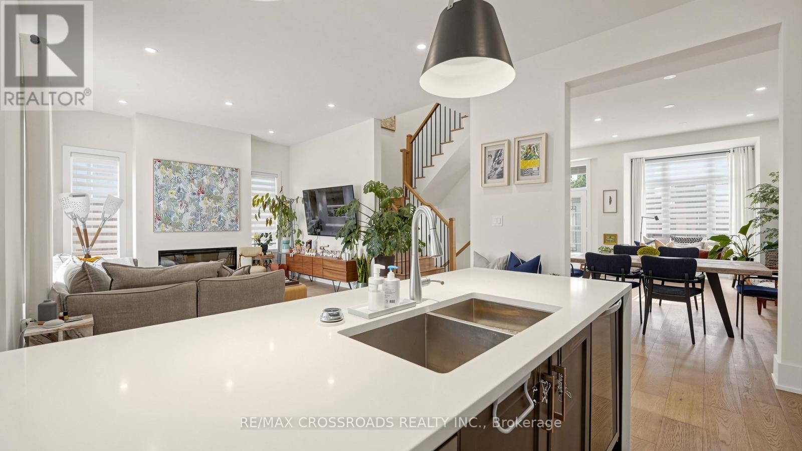 17 Sam Priestley Avenue, Markham, Ontario  L6B 1P1 - Photo 9 - N13665126