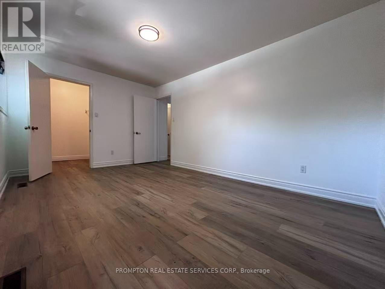 22 Poplar Crescent, Aurora, Ontario  L4G 3L3 - Photo 16 - N13665128