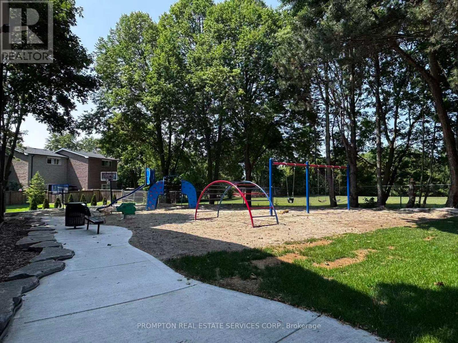 22 Poplar Crescent, Aurora, Ontario  L4G 3L3 - Photo 19 - N13665128