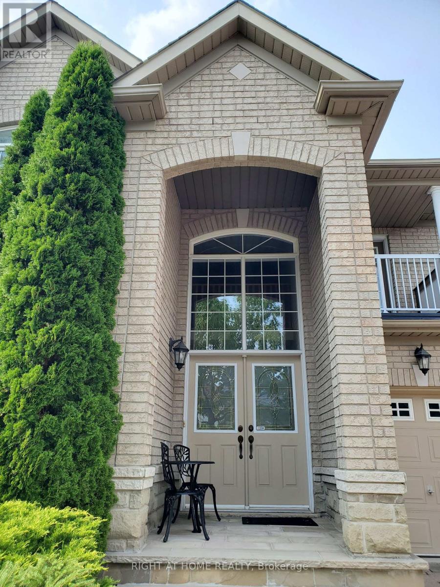 101 Townwood Drive, Richmond Hill, Ontario  L4E 4T2 - Photo 13 - N13665134