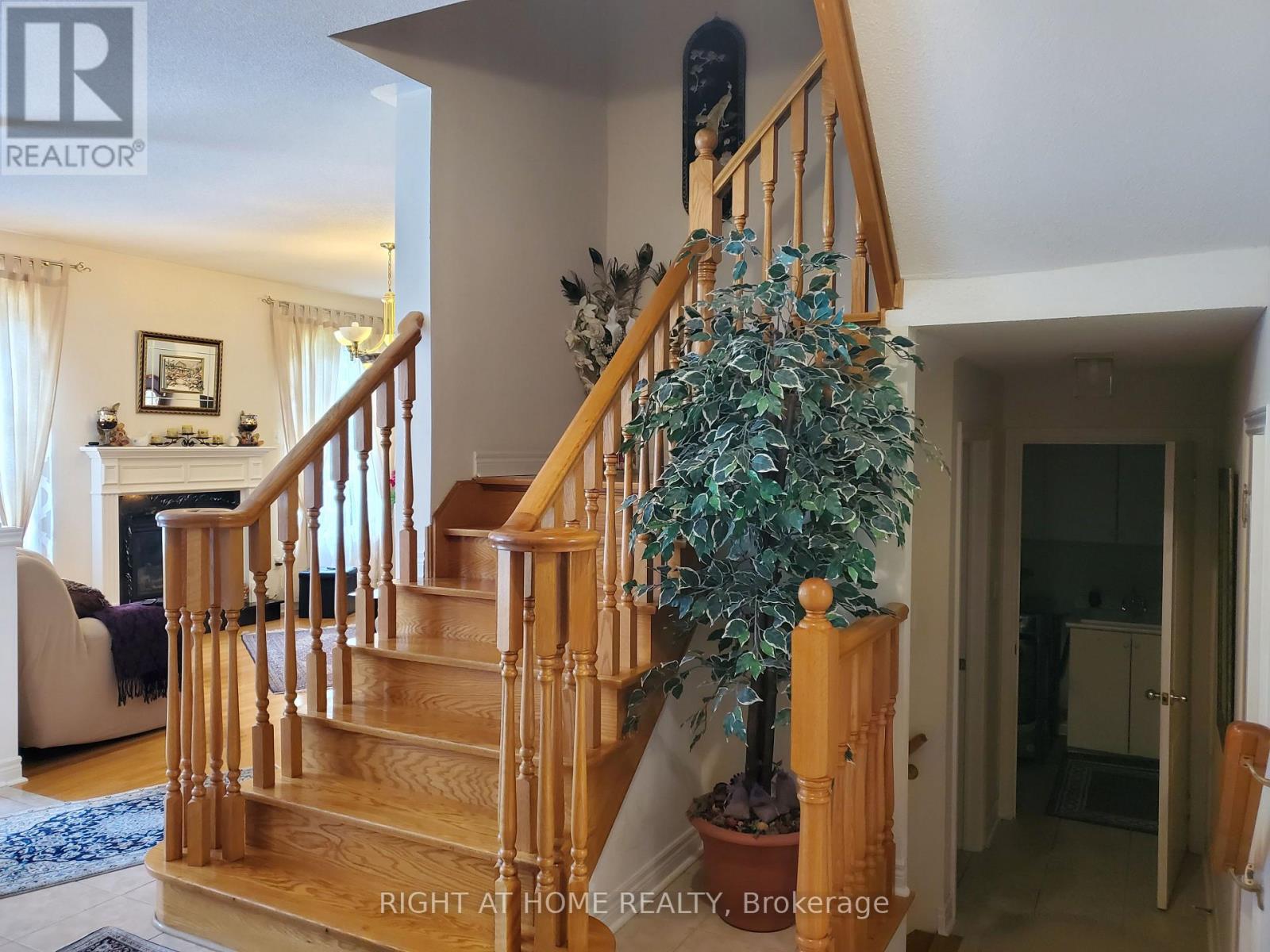 101 Townwood Drive, Richmond Hill, Ontario  L4E 4T2 - Photo 15 - N13665134