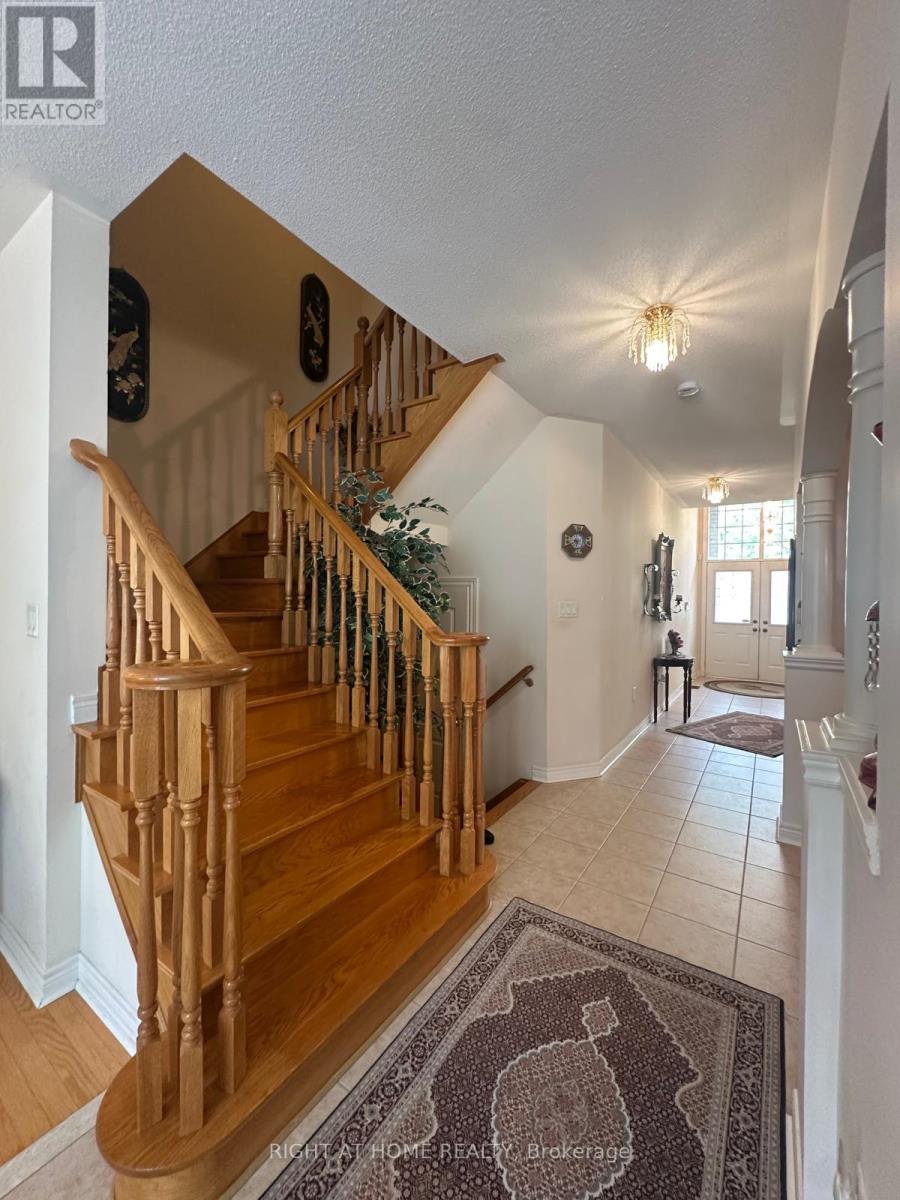 101 Townwood Drive, Richmond Hill, Ontario  L4E 4T2 - Photo 18 - N13665134