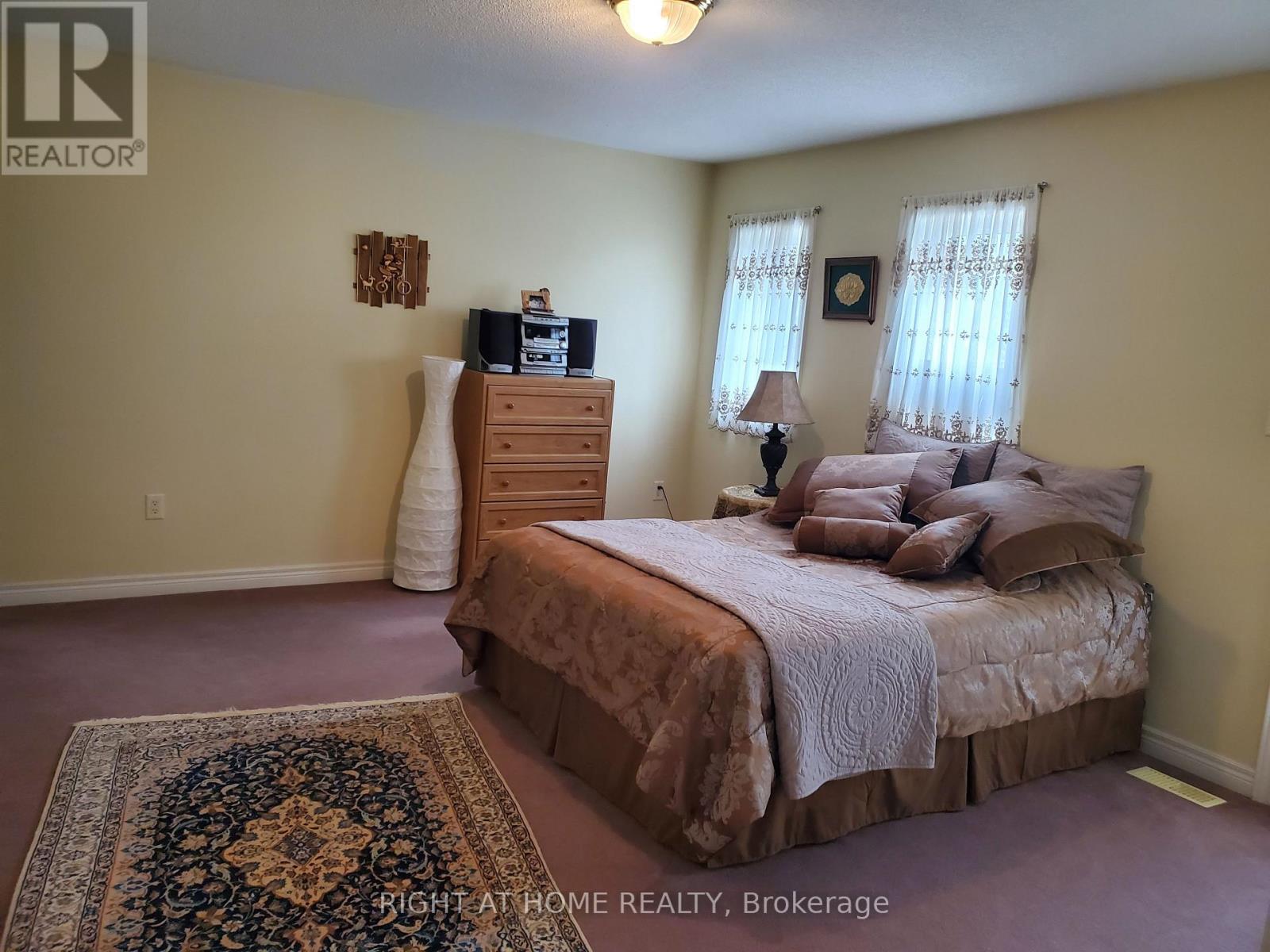 101 Townwood Drive, Richmond Hill, Ontario  L4E 4T2 - Photo 22 - N13665134