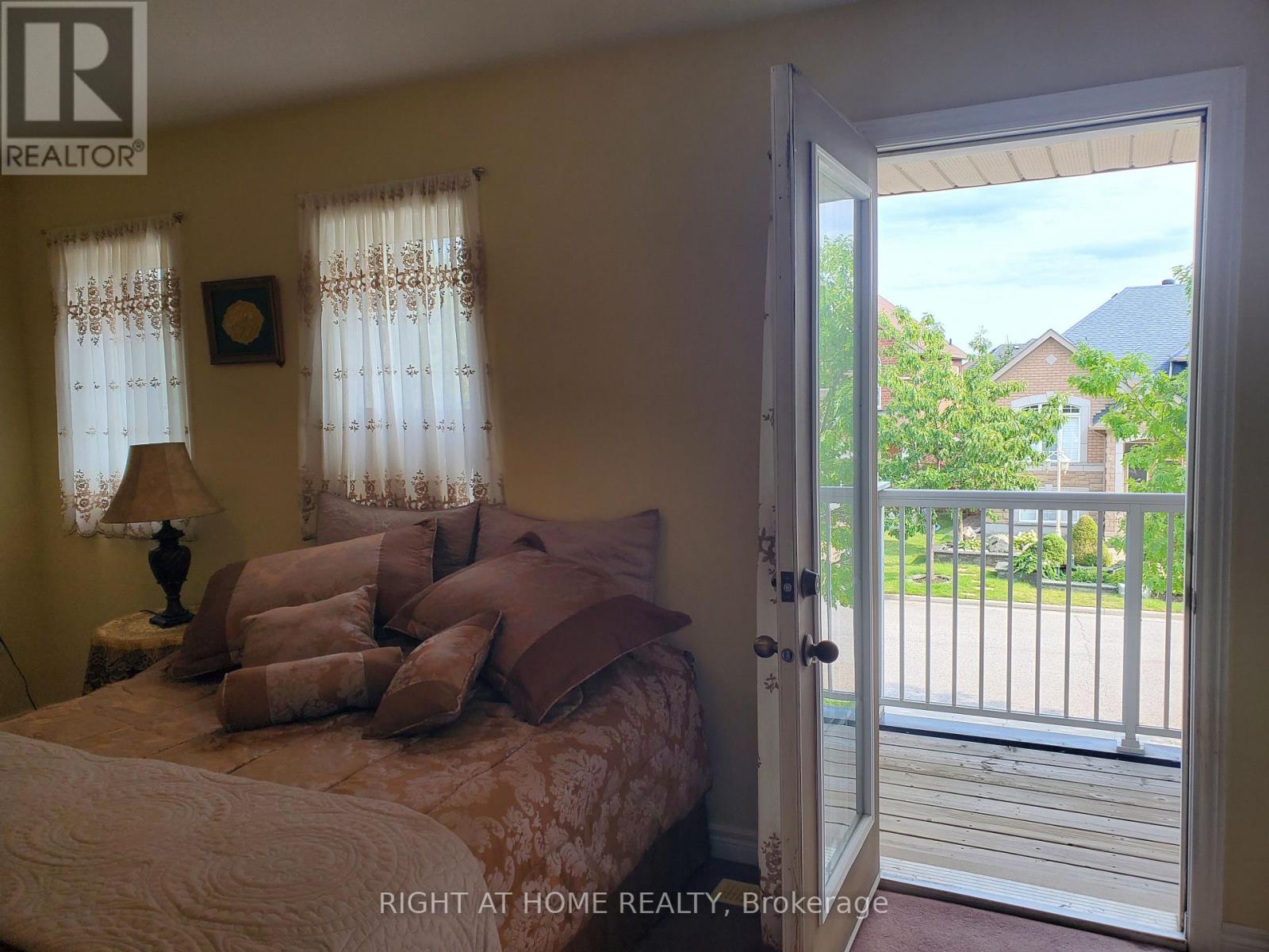 101 Townwood Drive, Richmond Hill, Ontario  L4E 4T2 - Photo 25 - N13665134