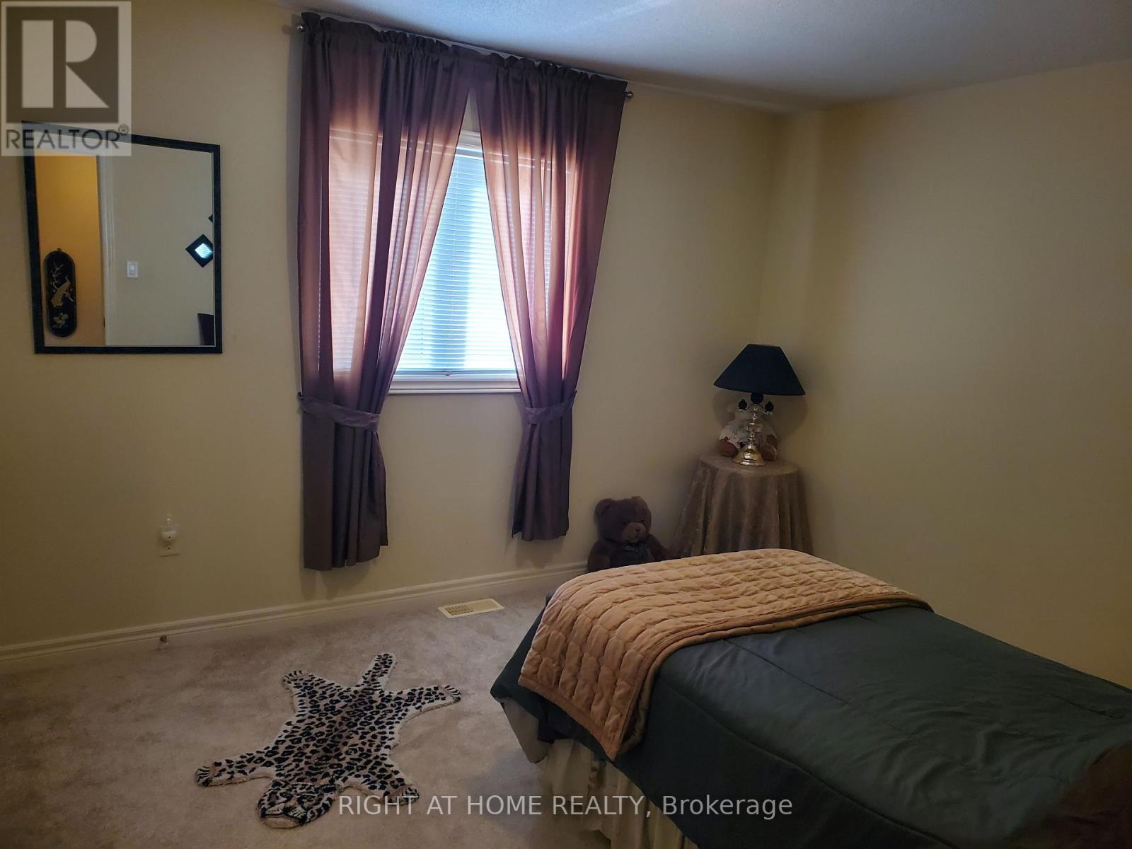 101 Townwood Drive, Richmond Hill, Ontario  L4E 4T2 - Photo 26 - N13665134