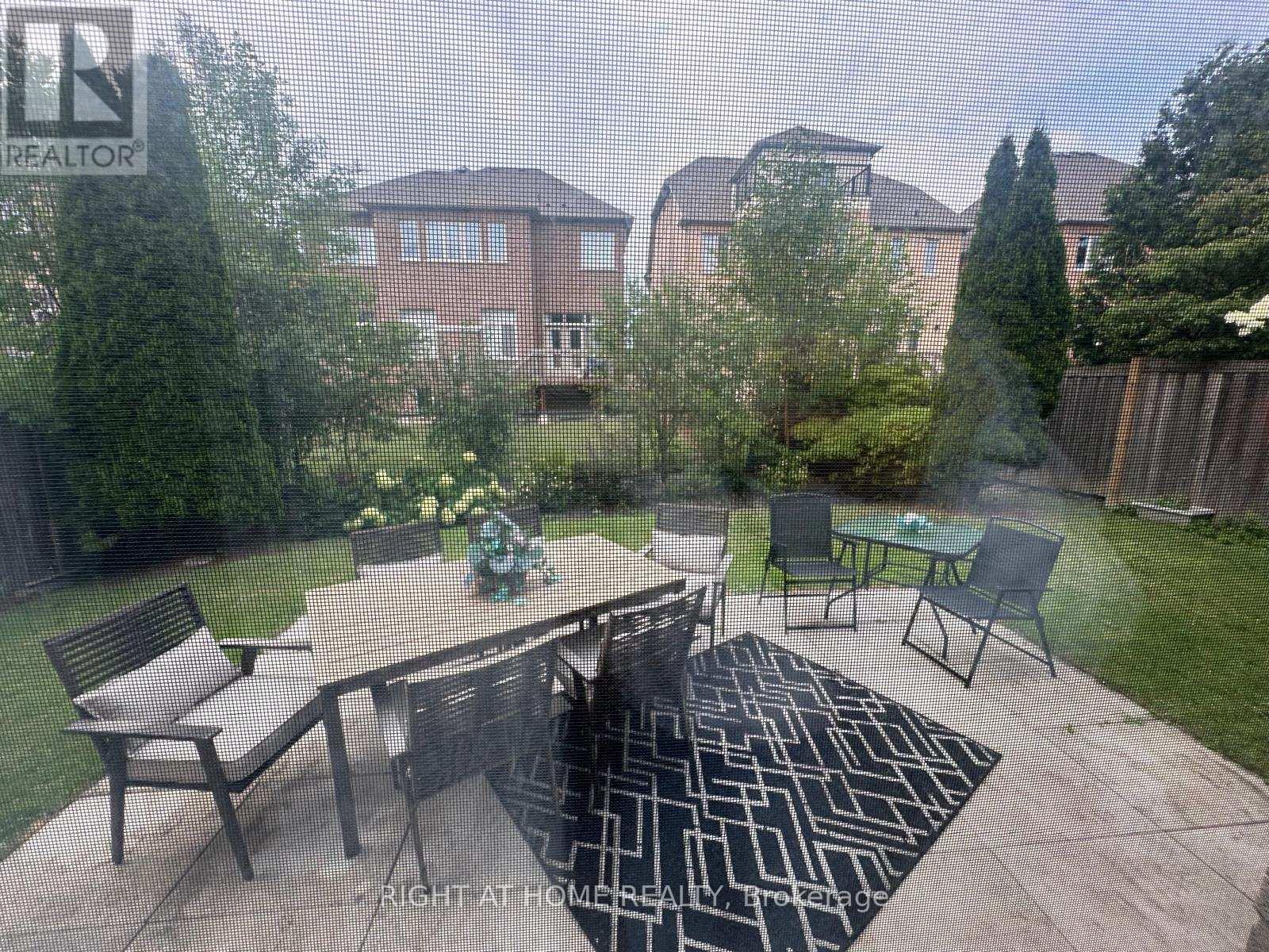 101 Townwood Drive, Richmond Hill, Ontario  L4E 4T2 - Photo 34 - N13665134