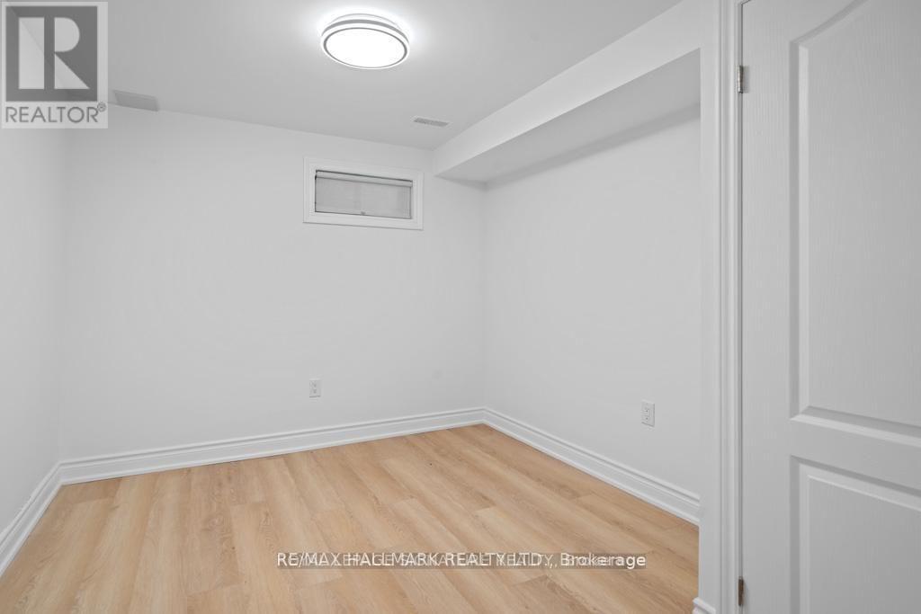 227-Basement Thoms Crescent, Newmarket, Ontario L3Y 1C9 - Photo 3 - N13665136