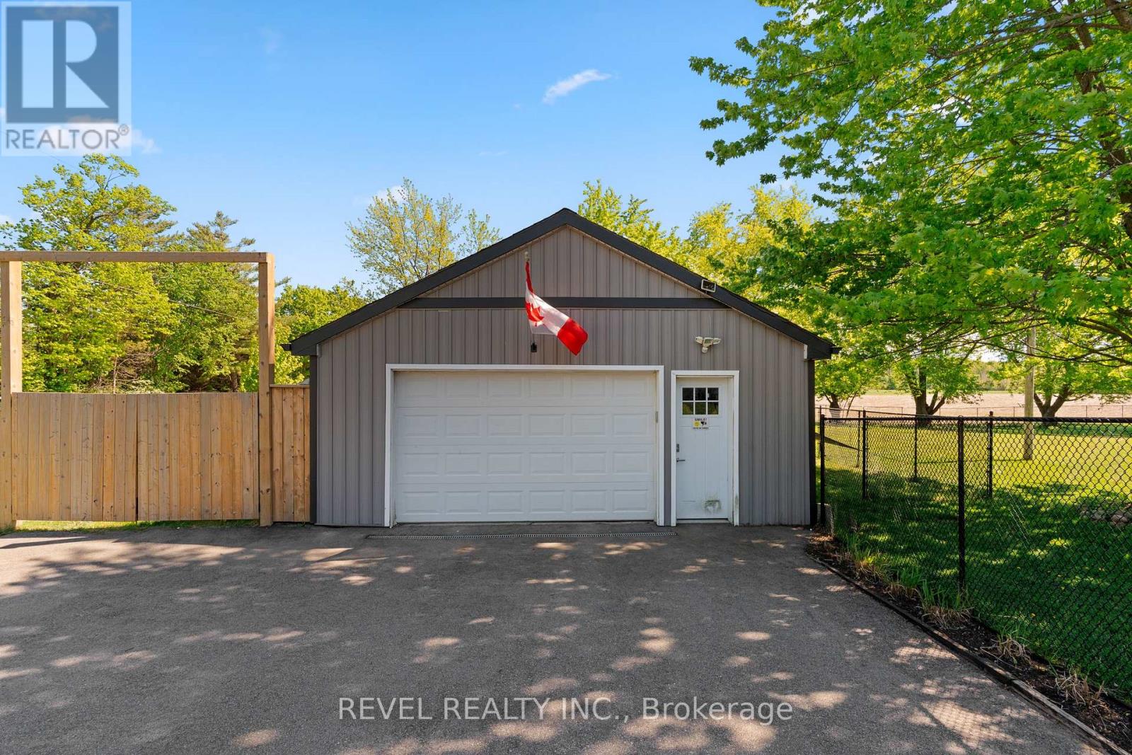 6537 9 County Road, Clearview, Ontario  L0M 1S0 - Photo 3 - S13665138