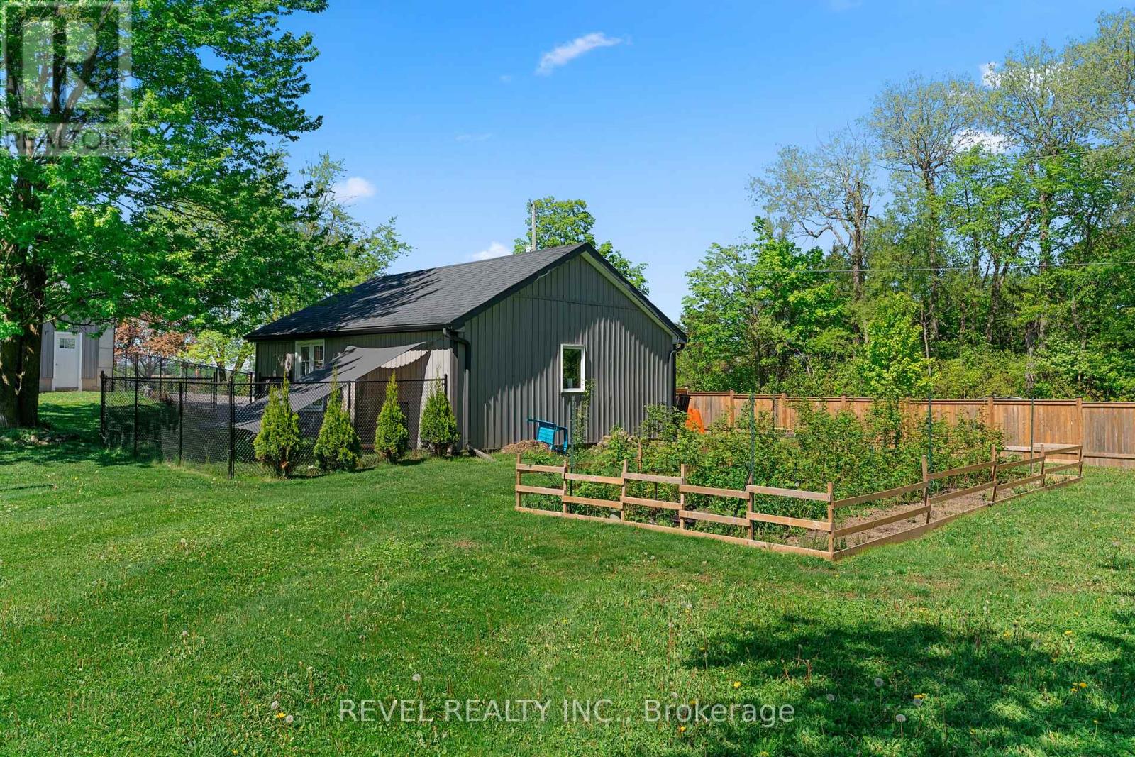 6537 9 County Road, Clearview, Ontario  L0M 1S0 - Photo 31 - S13665138