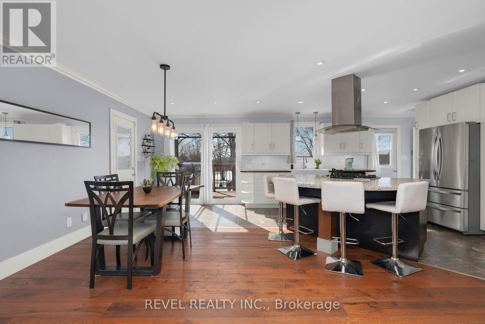 6537 9 County Road, Clearview, Ontario  L0M 1S0 - Photo 6 - S13665138