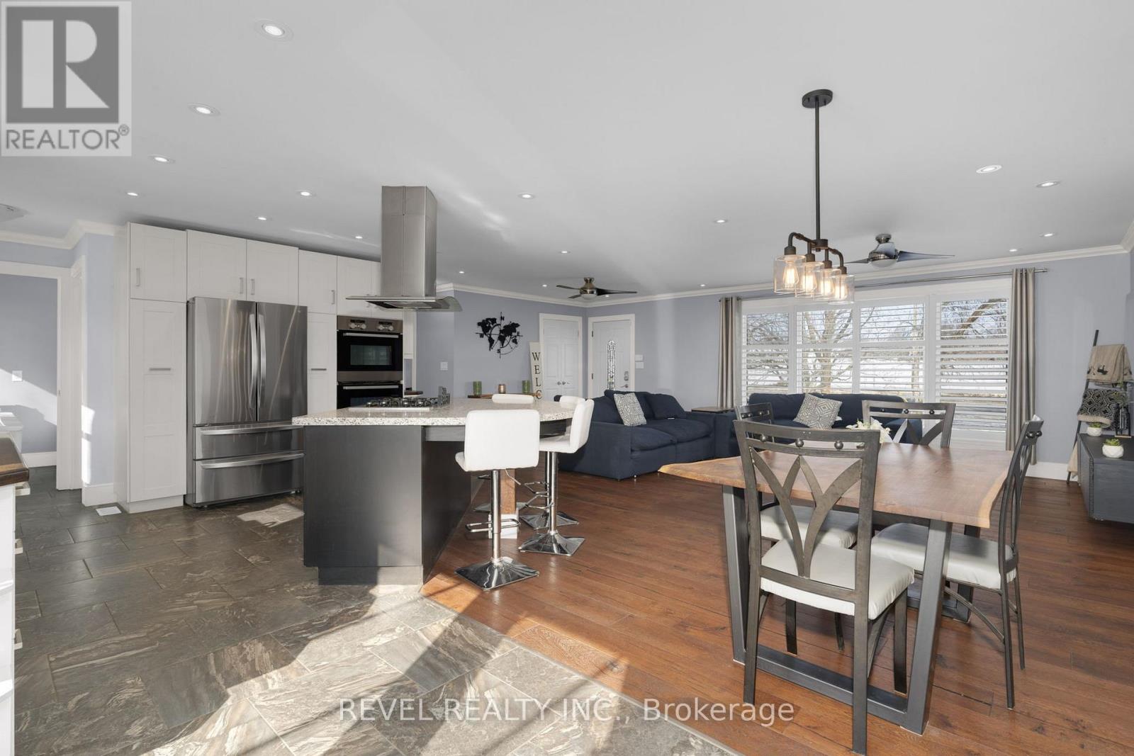 6537 9 County Road, Clearview, Ontario  L0M 1S0 - Photo 8 - S13665138
