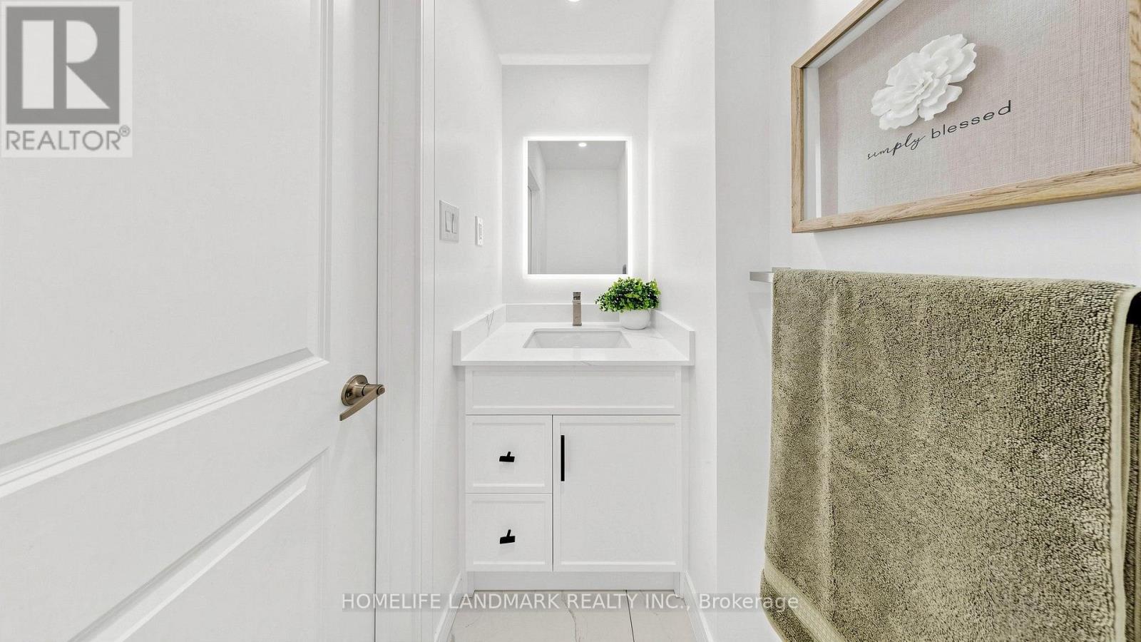 88 Waniska Avenue, Toronto, Ontario  M8Y 1R3 - Photo 22 - W13665140