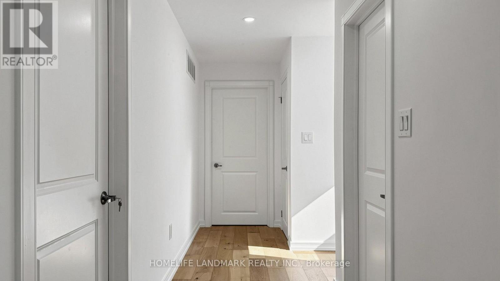 88 Waniska Avenue, Toronto, Ontario  M8Y 1R3 - Photo 24 - W13665140