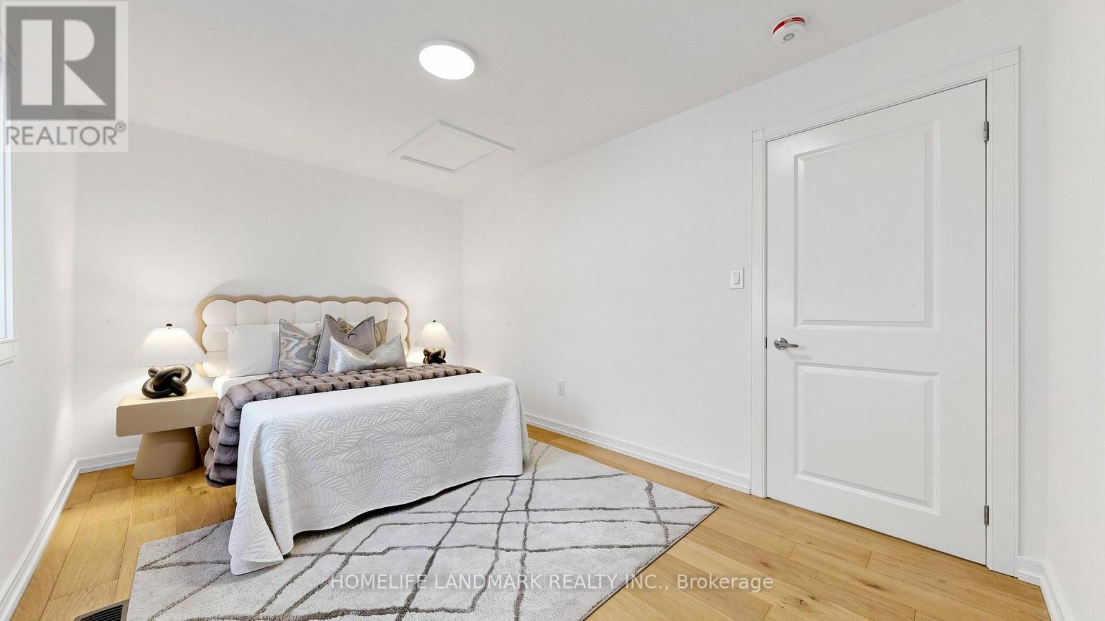 88 Waniska Avenue, Toronto, Ontario  M8Y 1R3 - Photo 32 - W13665140