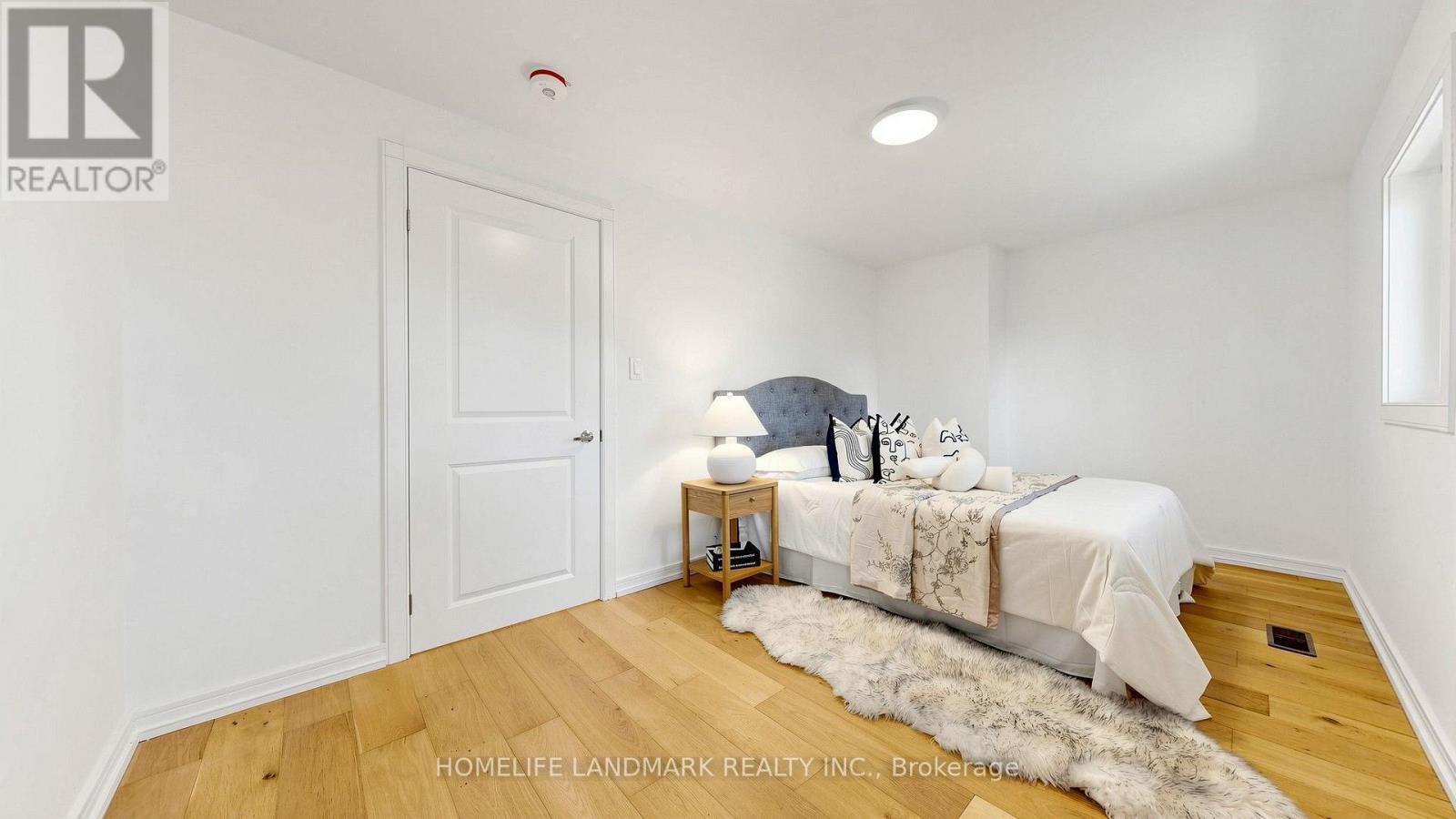 88 Waniska Avenue, Toronto, Ontario  M8Y 1R3 - Photo 34 - W13665140