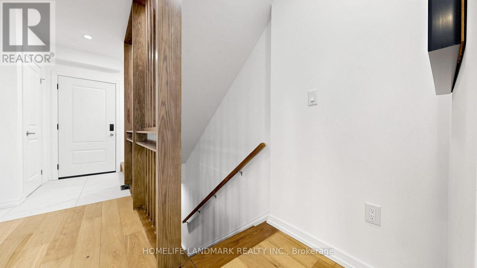 88 Waniska Avenue, Toronto, Ontario  M8Y 1R3 - Photo 37 - W13665140