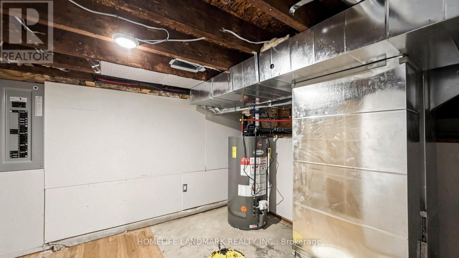 88 Waniska Avenue, Toronto, Ontario  M8Y 1R3 - Photo 42 - W13665140